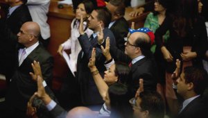 Los legisladores asumieron su cargo en la Asamblea Nacional de Venezuela el pasado martes 05 de enero. AP