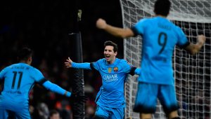 Messi marcó los dos goles del Barcelona. AFP