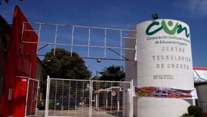El Centro Tecnológico funciona en el barrio Comuneros y ofrece carreras  técnicas. Orlando Carvajal