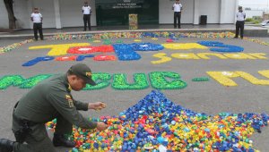 Casi una tonelada recogió la Policía con la ayuda de los vecinos de Cúcuta, Los Patios, Villa del Rosario, San Cayetano, El Zulia y Puerto Santander. Policía Nacional