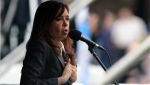 Kirchner llamó a conformar un frente nacional opositor político. AFP