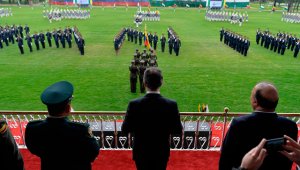 “Las familias se deben sentir muy orgullosas de ver a sus hijos e hijas decir con mucho honor: soy oficial de la Policía Nacional”, dijo el Presidente en la ceremonia de ascenso a nuevos oficiales de la institución. Presidencia