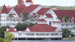 El padre de la víctima se lanzó al agua pero no logró rescatar al pequeño de las mandíbulas del animal. AFP