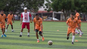 Luego de cumplir con dos semanas de pretemporada, en Duitama, el conjunto dirigido por Miguel Augusto Prince busca su primer triunfo de local esta tade. Luis Alfredo Estévez