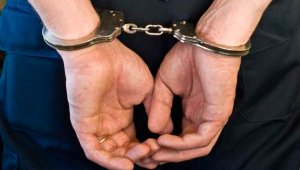 La banda vendía supuestamente rastreadores GPS a pequeños inversores particulares que, dependiendo de la cantidad invertida, acumulaban puntos que podían cambiar por bienes de lujo. Internet | Referencial