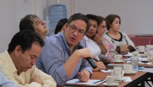 El director nacional de la Dian, Santiago Rojas, se reunió en las instalaciones de la Cámara de Comercio de Cúcuta, con líderes gremiales de Norte de Santander. César Obando