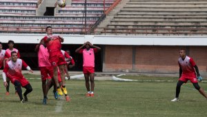 El Cúcuta Deportivo la tarde de este sábado un triunfo que lo mantenga en las primeras posiciones de la clasificación general, en donde marcha en la quinta posición con 31 puntos. Juan Pablo Cohen