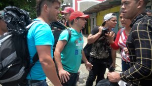 Inmigrantes cubanos llegaron en Capurganá, Turbo, en el Golfo de Urabá, para cruzar ilegalmente a Panamá a través de la selva. AFP
