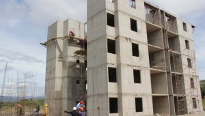 Disminuyeron las licencias de construcción en esta temporada.  Archivo La Opinión