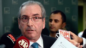 El político es además objeto de una investigación penal por corrupción y lavado de dinero vinculado a la red de sobornos en la estatal petrolera Petrobras. Internet
