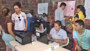 La oficina del sisben ha hecho brigadas por la ciudad para lograr establecer qué personas realmente lo necesitan. Actualmente hay registradas 625 mil personas. Archivo