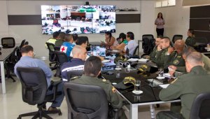 Ayer quedaron notificados los alcaldes y policías sobre las medidas y la responsabilidad de impedir que resulten niños quemados con pólvora. Alfredo Estévez