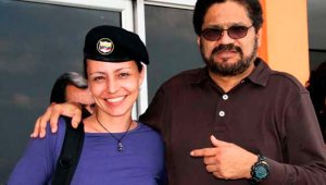 La guerrillera holandesa Tanja Nijmeijer e 'Iván Márquez' en Cuba. Colprensa