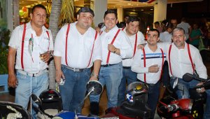 Luis Sánchez, Andrés Corzo, Frency Beltrán, Pacho Neira, Jonathan Ortiz y Guido Ayala. Rodrigo Sandoval