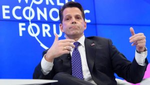 Anthony Scarlamucci, vocero de Donald Trump en el Foro Económico Mundial de Davos, se reunió con empresarios rusos. AFP