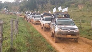Aunque el ingreso del último grupo del frente 33 a Caño Indio estaba previsto para el 8 de febrero, el bloqueo que se registró en La Gabarra, por la supuesta amenaza de paramilitares, lo retrasó hasta el 14.  Archivo La Opinión