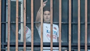 No hay un pronunciamiento oficial de James Rodríguez sobre su gesto en la sede deportiva de la Federación Colombiana de Fútbol. AFP