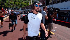 El lugar de Fernando Alonso (en la foto) en Mónaco podría ocuparlo el británico Jenson Button. AFP
