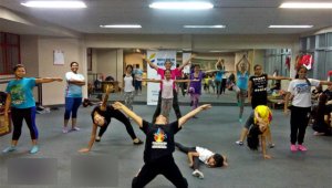 Las clases de baile se dictan  en el salón de gimnasia del Colegio José Eusebio Caro (Inem) y en el colegio Ebenezer. El proyecto tiene el apoyo del Programa Nacional de Concertación del Ministerio de Cultura. Cortesía