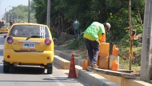 Los beneficiarios del proyecto serán apoyados con maquinaria, herramientas, insumos, materiales, adecuaciones e infraestructura, así como con el mercadeo y comercialización de los productos fabricados. AFP