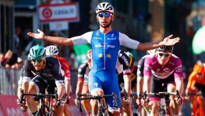 El colombiano suma su segundo triunfo en esta edición de la carrera. AFP