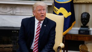 La designación de un nuevo director del FBI que sea independiente de la Casa Blanca será escudriñada estrechamente mientras Trump enfrenta una avalancha de críticas por despedir a Comey. AFP