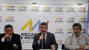 Contralmirante Orlando Romero, general de brigada, Javier Pérez Equino, misión ONU en Colombia, y Marco León Calarcá, Farc. Colprensa