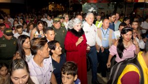 Barbarita acompañó al alcalde César Rojas. Alfredo Estévez