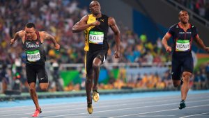 El velocista jamaiquino, que ostenta once títulos mundiales y ocho olímpicos, quiere cerrar con broche de oro su brillante carrera, en el Campeonato Mundial de Londres que se llevará a cabo en agosto. Archivo