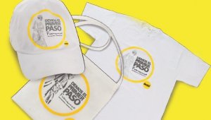 El 'kit oficial del peregrino' se puede adquirir en 75 almacenes Éxito, Carulla, Surtimax y Súper Inter de Bogotá, Cartagena, Medellín y Villavicencio. Colprensa