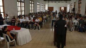 La participación es de entrada libre y no requiere ninguna inscripción. Se realizará hasta completar el aforo. La Opinión