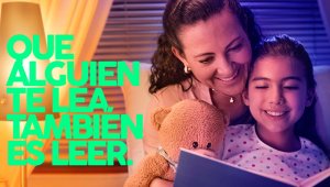 La campaña da prioridad a lo que se lee en redes sociales, cómics, el horóscopo; las sagas de moda o revistas, por medio de soportes como los teléfonos inteligentes o las tabletas. Cortesía