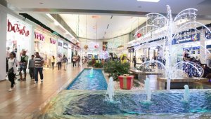 La esperanza de los comerciantes están puestas en diciembre. Archivo