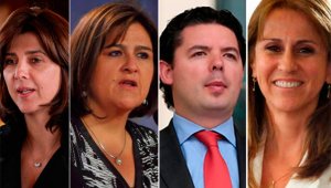 Ministras María Ángela Holguín, de Relaciones Exteriores; María Lorena Gutiérrez, de Comercio, Industria y Turismo; y Griselda Janeth Restrepo, de Trabajo y el viceministro de Defensa, Aníbal Fernández de Soto. AFP