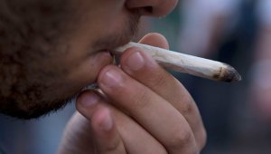 El tabaco es responsable de la muerte de más de siete millones de personas, según la Organización Mundial de la Salud. Archivo