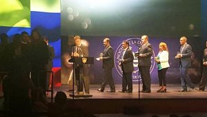 El premio fue recibido por el rector de la Institución: Zócimo Ramírez Mantilla. Cortesía