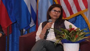 Hilda Hernández se había retirado como ministra asesora en enero pasado para dedicarse a trabajar en la campaña política de su hermano. Internet