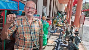 Ciro Cárdenas, de 67 años, ha dedicado sus últimos 20 años a darle movimiento a cada integrante de su pesebre. Mario Caicedo