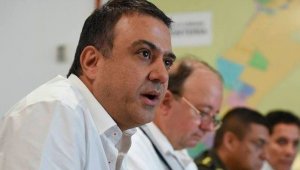 La suspensión provisional es para evitar que el gobernador Besaile Fayad "interfiera con el trámite de la investigación".  Colprensa