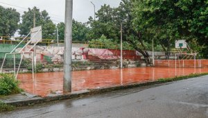 Esta es la cancha del barrio Santa Clara que será trasladada. Archivo de La Opinión