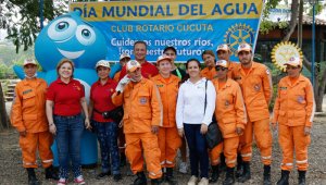En el marco del Día del Agua, se cumplió una jornada de limpieza en las riberas del río Pamplonita. Mario Franco