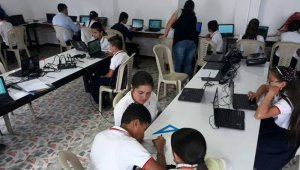 Entregaron 310 equipos. Cortesía