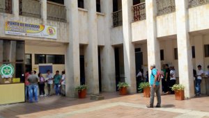 Aunque la ciudadanía continúa pagando la contribución, se prevé que mecanismos jurídicos y acciones populares oportunas tengan efecto. Archivo