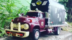 Édgar Cusgüen y Cortesía