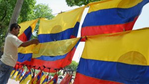 Con 282,4 mil millones de dólares, Colombia apenas superaría Senegal, según el PIB. Archivo