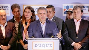 Iván Duque, el electo presidente de los colombianos, enfrenta enormes desafíos en el gobierno que asumirá a partir del próximo 7 de agosto. Uno de ellos es superar el estigma de que será el ‘títere’ de su mentor, Álvaro Uribe Vélez. Colprensa