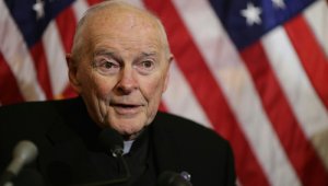 Sacerdote que fue ascendido a obispo y arzobispo en la archidiócesis de Nueva York antes de su traslado a Washington en 2001. AFP