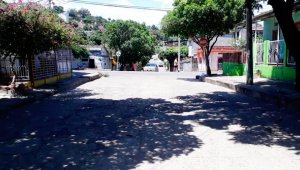 En la avenida 5 con calle 3 del barrio La Victoria, ocurrió el hecho, cuando la víctima caminaba hacia su lugar de trabajo. La Opinión