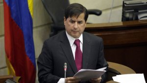 El exministro del Interior, Juan Fernando Cristo, convocó a la ciudadanía para que pasado mañana vayan a las urnas y marquen siete veces sí en la Consulta Anticorrupción. Archivo