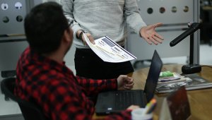 En este caso el documento dice que en Bogotá se registraron 972 casos, ocupando el primer lugar. Colprensa